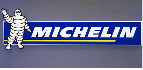 Doctorants : rencontre Michelin au salon de l'automobile de Paris 